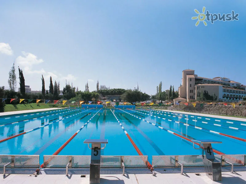 Фото отеля Coral Beach Hotel & Resort 5* Patoss Kipra ārpuse un baseini