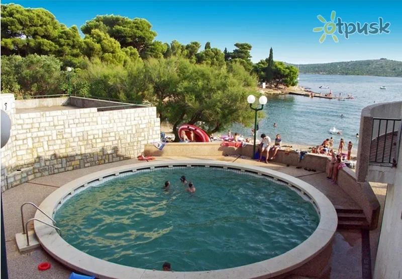 Фото отеля Miran Hotel 3* Šibenikas Kroatija išorė ir baseinai
