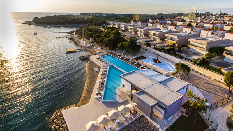 Фото отеля Sunnyside Apartments Petrcane 4* Zadara Horvātija ārpuse un baseini