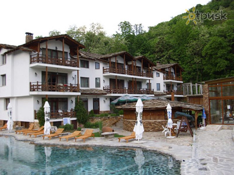 Фото отеля Petreliyski Hotel 3* Сандански Болгария экстерьер и бассейны