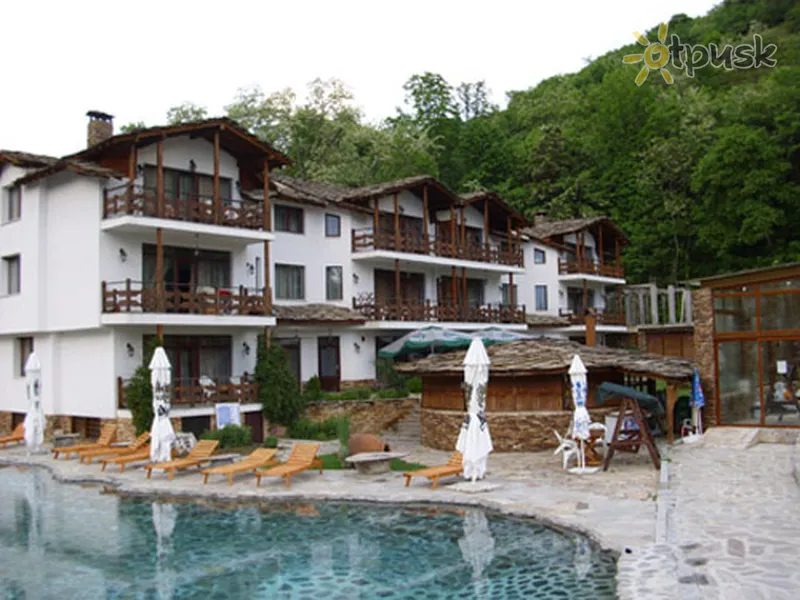 Фото отеля Petreliyski Hotel 3* Санданськи Болгарія екстер'єр та басейни