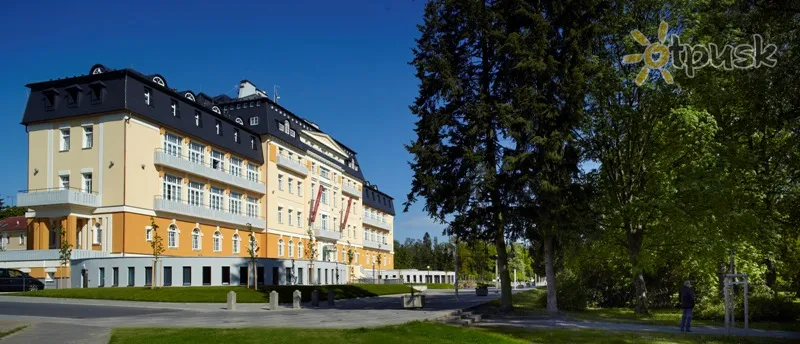Фото отеля Harvey Spa & Kur Hotel 4* Frantiskove Lazne Čehu ārpuse un baseini