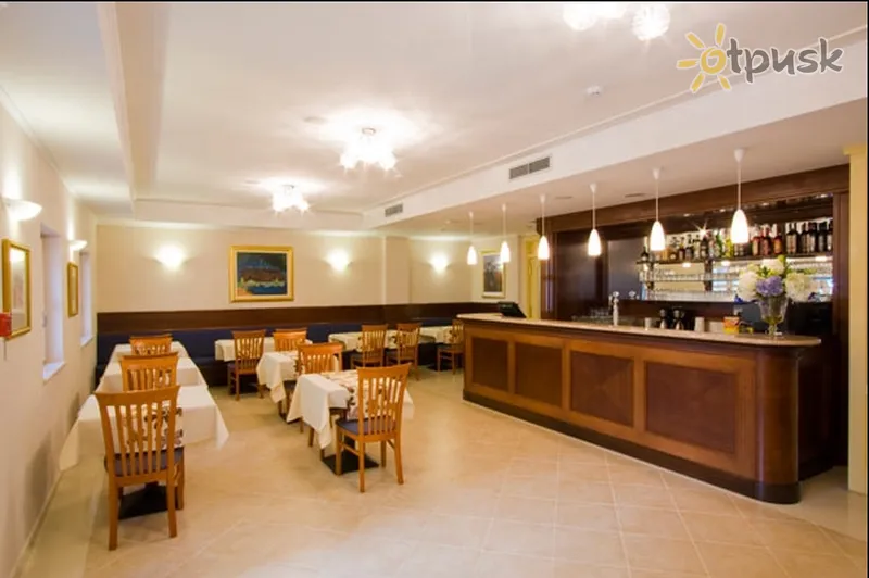 Фото отеля Croatia Hotel 4* Baska ūdens Horvātija bāri un restorāni