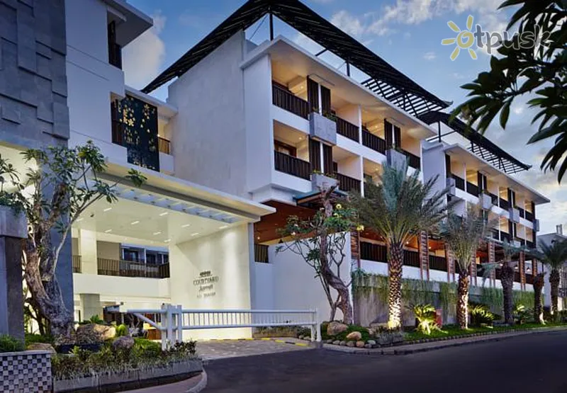 Фото отеля Courtyard by Marriott Bali Seminyak 5* Семиньяк (о. Бали) Индонезия экстерьер и бассейны