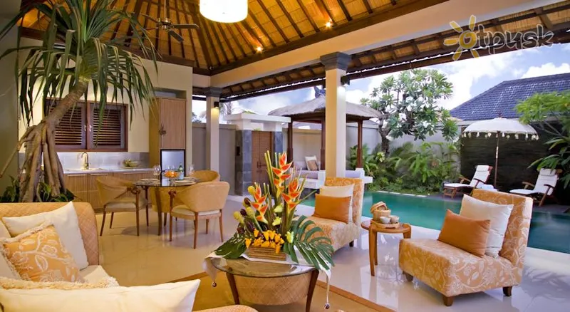 Фото отеля Disini Luxury Spa Villas 5* Seminyakas (Balis) Indonezija kambariai