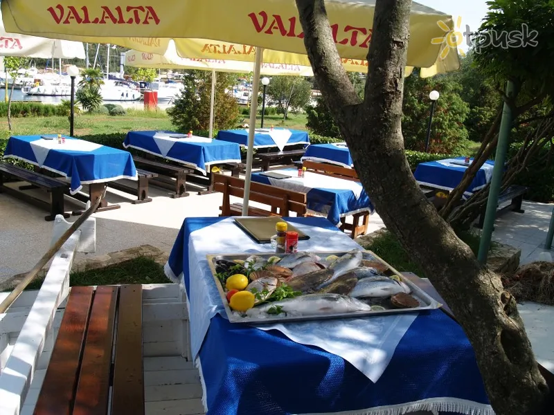 Фото отеля Valalta Naturist 3* Rovinj Kroatija barai ir restoranai
