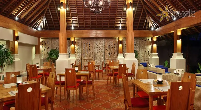 Фото отеля Kayu Raja Villa 4* Seminyakas (Balis) Indonezija barai ir restoranai