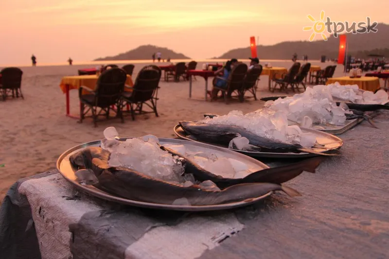 Фото отеля Neptune Point Beach Cottages 2* Южный Гоа Индия бары и рестораны