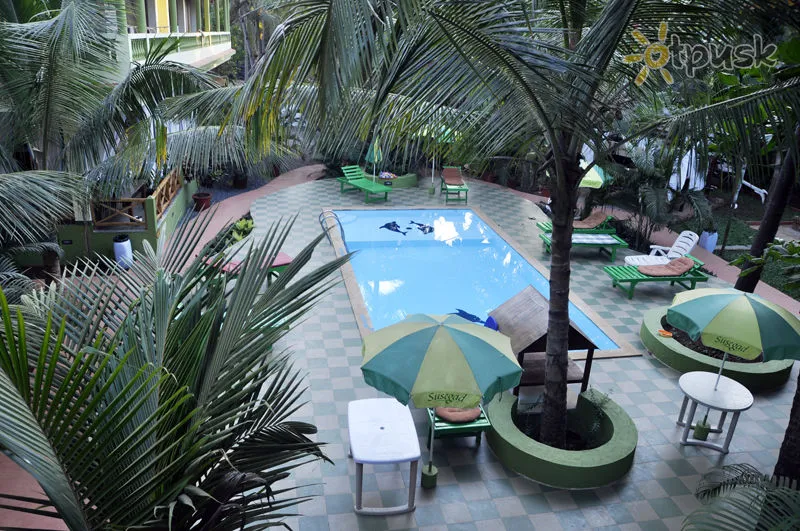 Фото отеля Classic De Evergreen 2* Šiaurės Goa Indija išorė ir baseinai