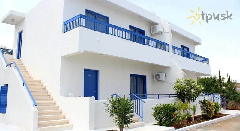 Фото отеля Flokkas Hotel Apartments 3* Протарас Кіпр екстер'єр та басейни