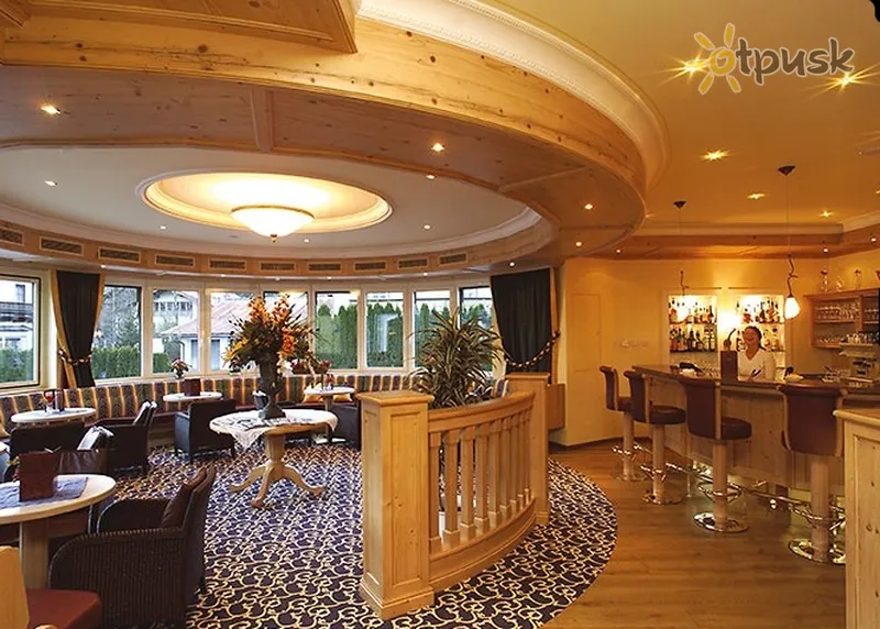 Фото отеля Tauernhof Hotel 4* Капрун Австрія бари та ресторани