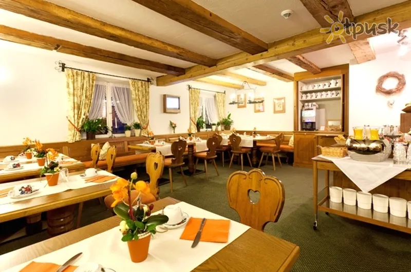 Фото отеля Montfort Hotel 3* Svētais Antons Austrija bāri un restorāni
