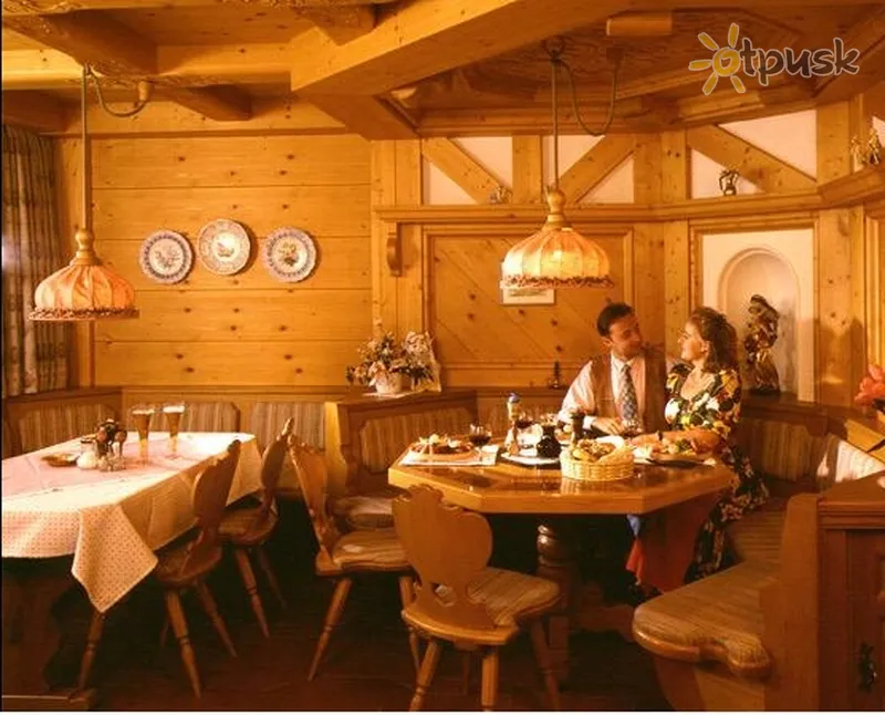 Фото отеля Bergheim Hotel 3* Лех Австрия бары и рестораны