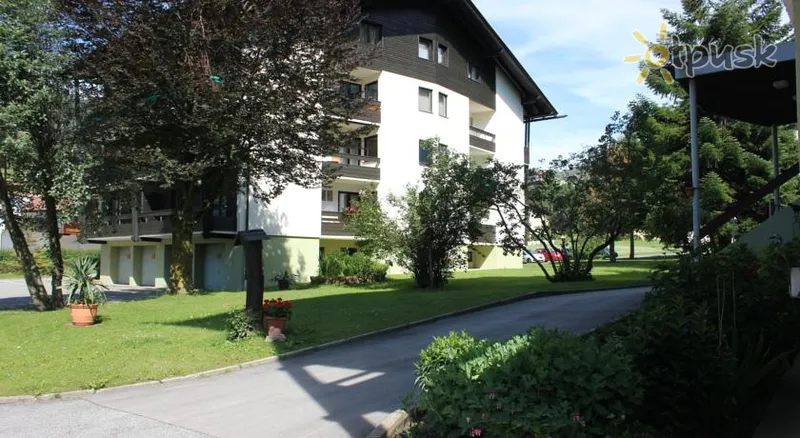 Фото отеля Appartementanlage Thermenblick 2* Бад Кляйнкирххайм Австрия экстерьер и бассейны