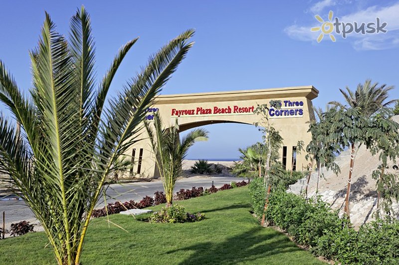 Фото отеля The Three Corners Fayrouz Plaza Beach Resort 5* Марса Алам Египет экстерьер и бассейны