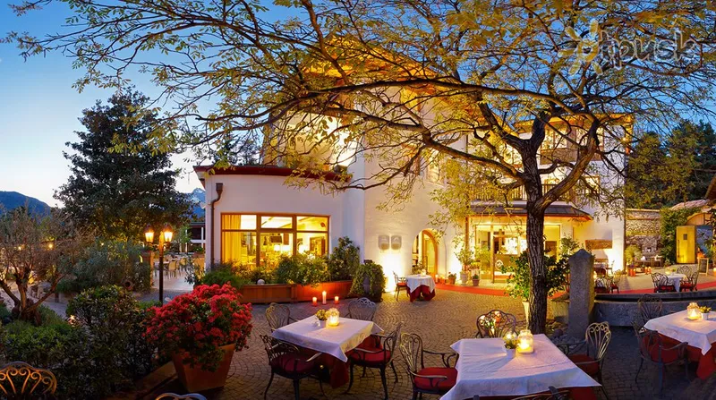 Фото отеля Ansitz Plantitscherhof Hotel 4* Merano Itālija bāri un restorāni