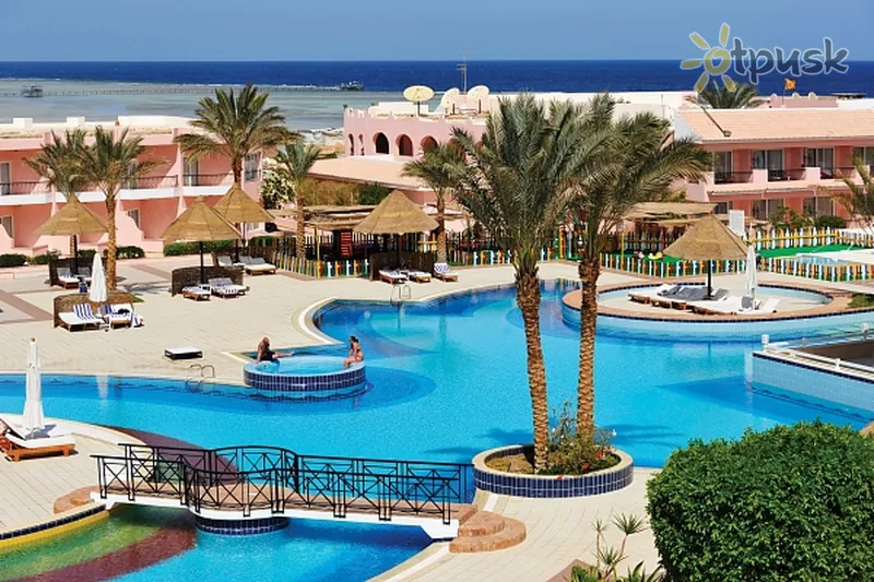 Фото отеля MG Alexander the Great Hotel 4* Marsa Alam Ēģipte ārpuse un baseini
