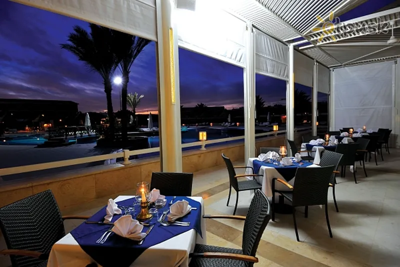 Фото отеля MG Alexander the Great Hotel 4* Марса Алам Египет бары и рестораны