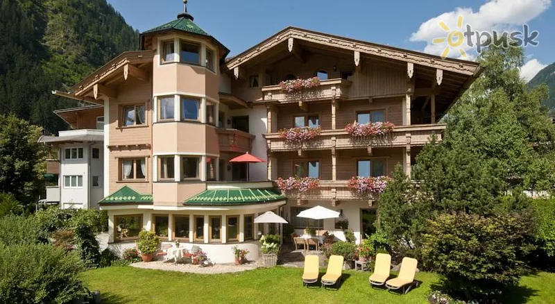 Фото отеля Glockenstuhl Garni Hotel 3* Mayrhofen Austrija ārpuse un baseini