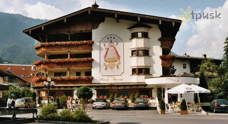 Фото отеля Maria Theresia Hotel 3* Mayrhofenas Austrija išorė ir baseinai