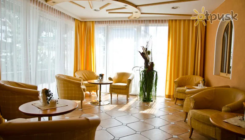 Фото отеля The Hotel 4* Ишгль Австрия лобби и интерьер