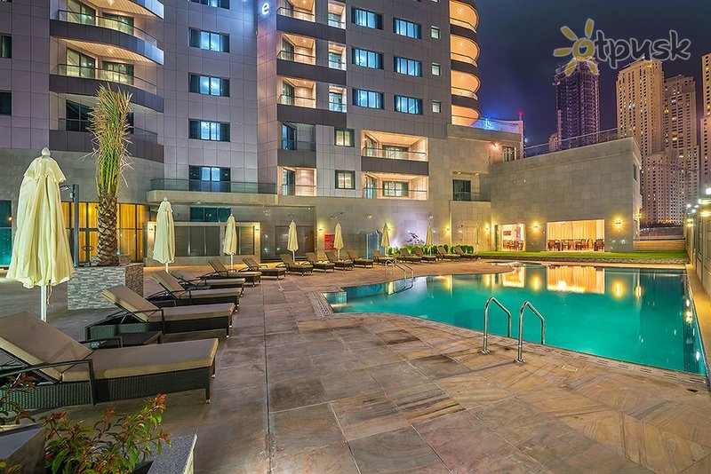 Фото отеля City Premiere Marina Hotel Apartments 4* Дубай ОАЭ экстерьер и бассейны