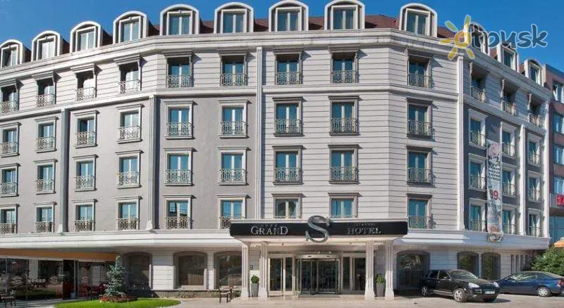 Фото отеля Grand S Hotel 4* Stambula Turcija ārpuse un baseini