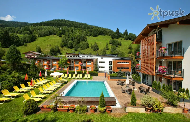Фото отеля Der Waldhof Hotel 4* Мета ам Зеї Австрія екстер'єр та басейни