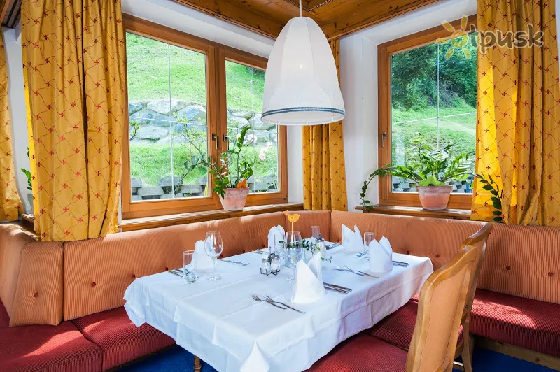 Фото отеля Der Waldhof Hotel 4* Cellamzē Austrija bāri un restorāni