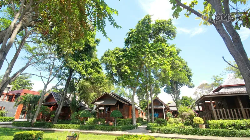 Фото отеля Samed Grandview Resort 3* о. Самет Таїланд екстер'єр та басейни