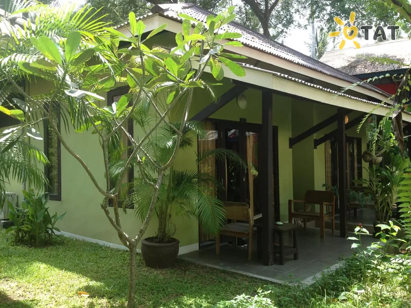 Фото отеля Bophut Beach Tiny Resort 3* о. Самуї Таїланд екстер'єр та басейни