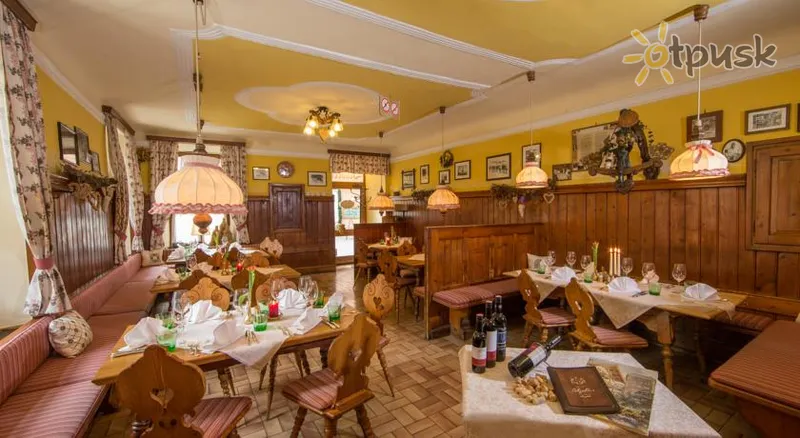 Фото отеля Lebzelter Hotel 3* Cellamzē Austrija bāri un restorāni