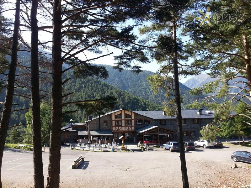Фото отеля Camp del Serrat Hotel 3* Эскальдес - Энгордани Андорра экстерьер и бассейны