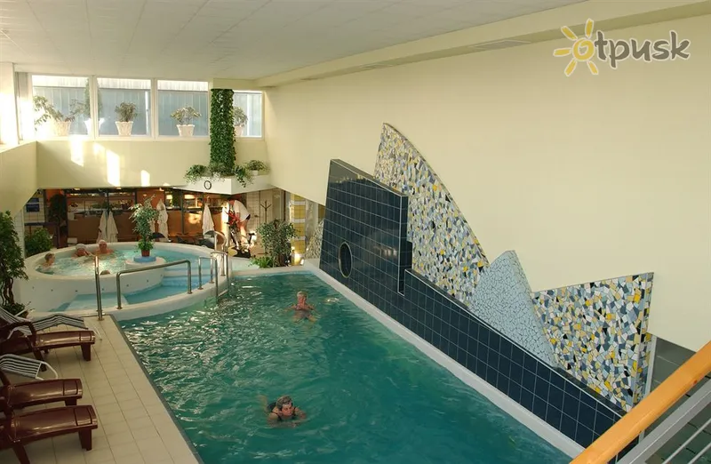 Фото отеля Repce Hunguest Hotel 3* Bukfurdo Ungārija ārpuse un baseini
