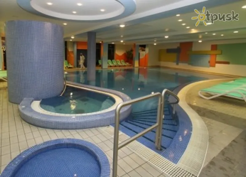 Фото отеля Repce Gold Hunguest Hotel 4* Бюкфюрдо Угорщина екстер'єр та басейни