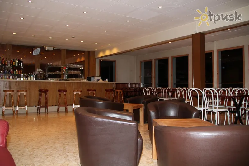 Фото отеля La Mola Hotel 2* Nometne Andora bāri un restorāni