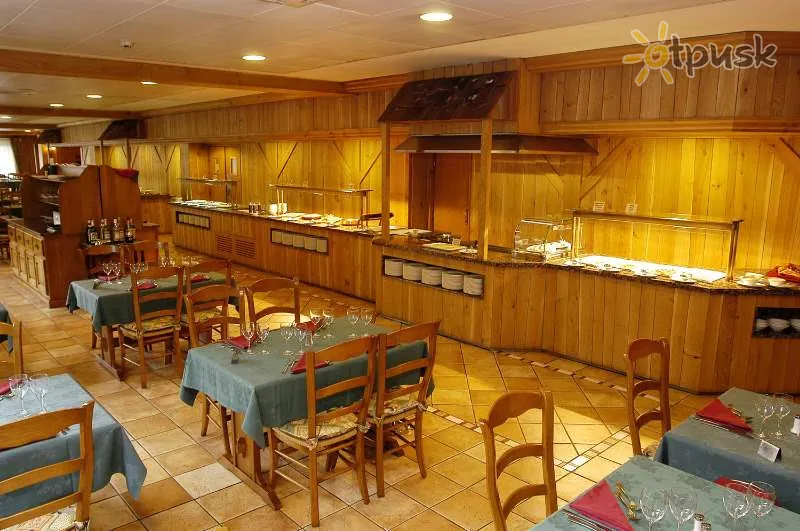 Фото отеля Tropical Hotel 4* Eskaldas – Engordany Andora barai ir restoranai