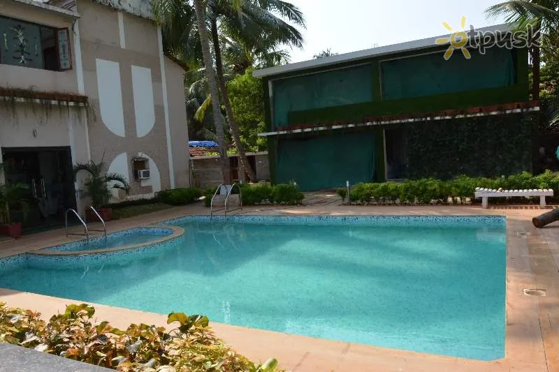 Фото отеля Plaza Inn 2* Šiaurės Goa Indija išorė ir baseinai