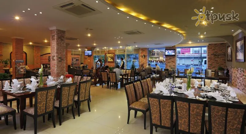 Фото отеля Royal Hotel Saigon 4* Хошимін В'єтнам бари та ресторани