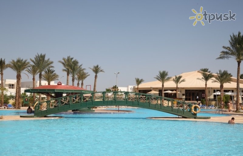 Фото отеля Dessole Nesco Joyous 4* Шарм эль Шейх Египет экстерьер и бассейны