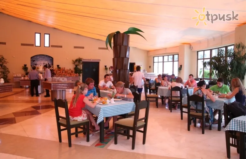 Фото отеля Dessole Nesco Joyous 4* Šarm el Šeichas Egiptas barai ir restoranai
