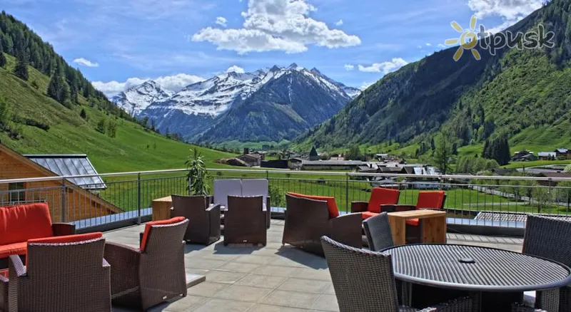 Фото отеля Schonblick Mountain Resort & Spa 3* Zell am See Austrija išorė ir baseinai