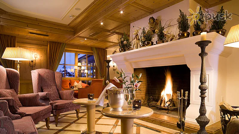 Фото отеля Tirolerhof Hotel 4* Цель ам Зее Австрия лобби и интерьер