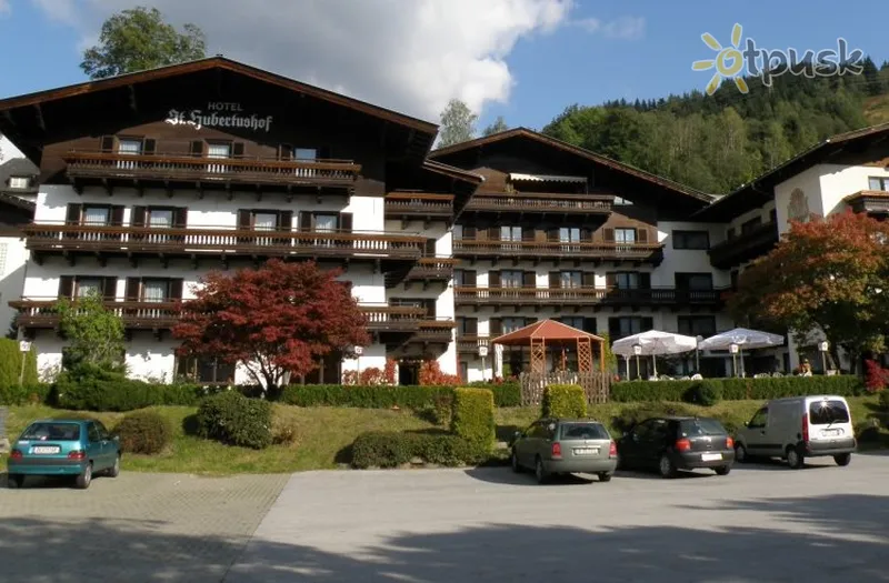 Фото отеля St. Hubertushof Hotel 3* Zell am See Austrija išorė ir baseinai