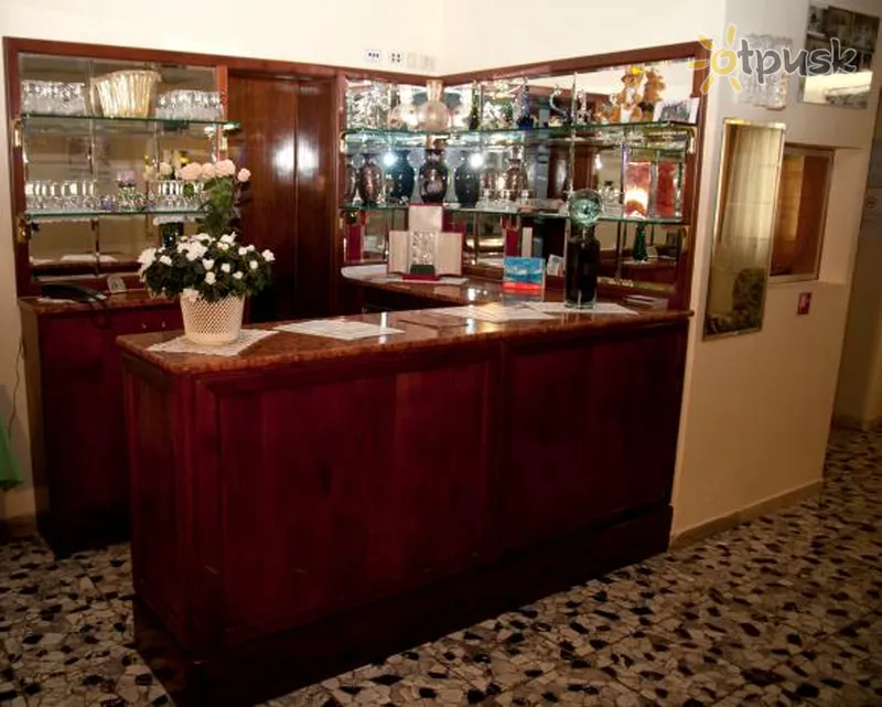 Фото отеля Dolomiti Hotel 2* Venēcija Itālija bāri un restorāni