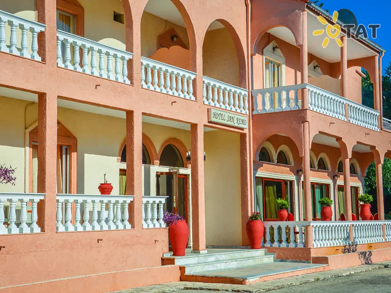 Фото отеля San Remo Hotel 3* о. Корфу Греція екстер'єр та басейни