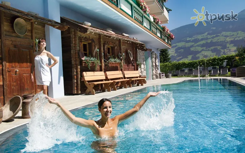 Фото отеля Kohlerhof Hotel 4* Fugen Austrija ārpuse un baseini