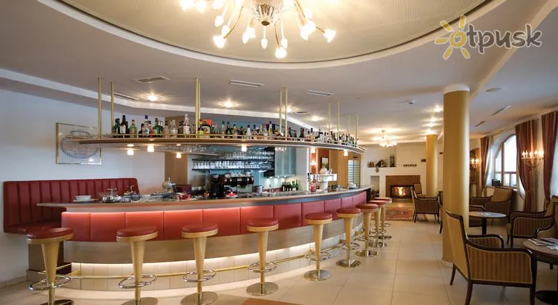 Фото отеля Amadeus-Micheluzzi Hotel 4* Serfausas Austrija barai ir restoranai