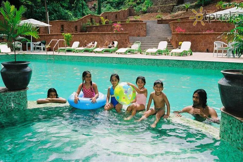 Фото отеля Chances Resort & Casino 5* Šiaurės Goa Indija išorė ir baseinai