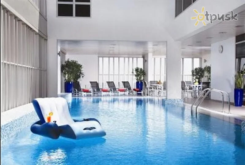Фото отеля Hala Arjaan by Rotana 4* Абу Дабі ОАЕ екстер'єр та басейни